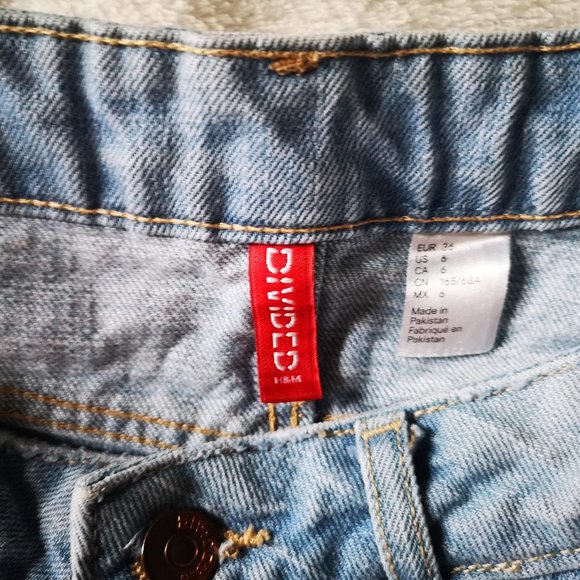 H&M Ripped Jean Shorts - Picture 2 of 3